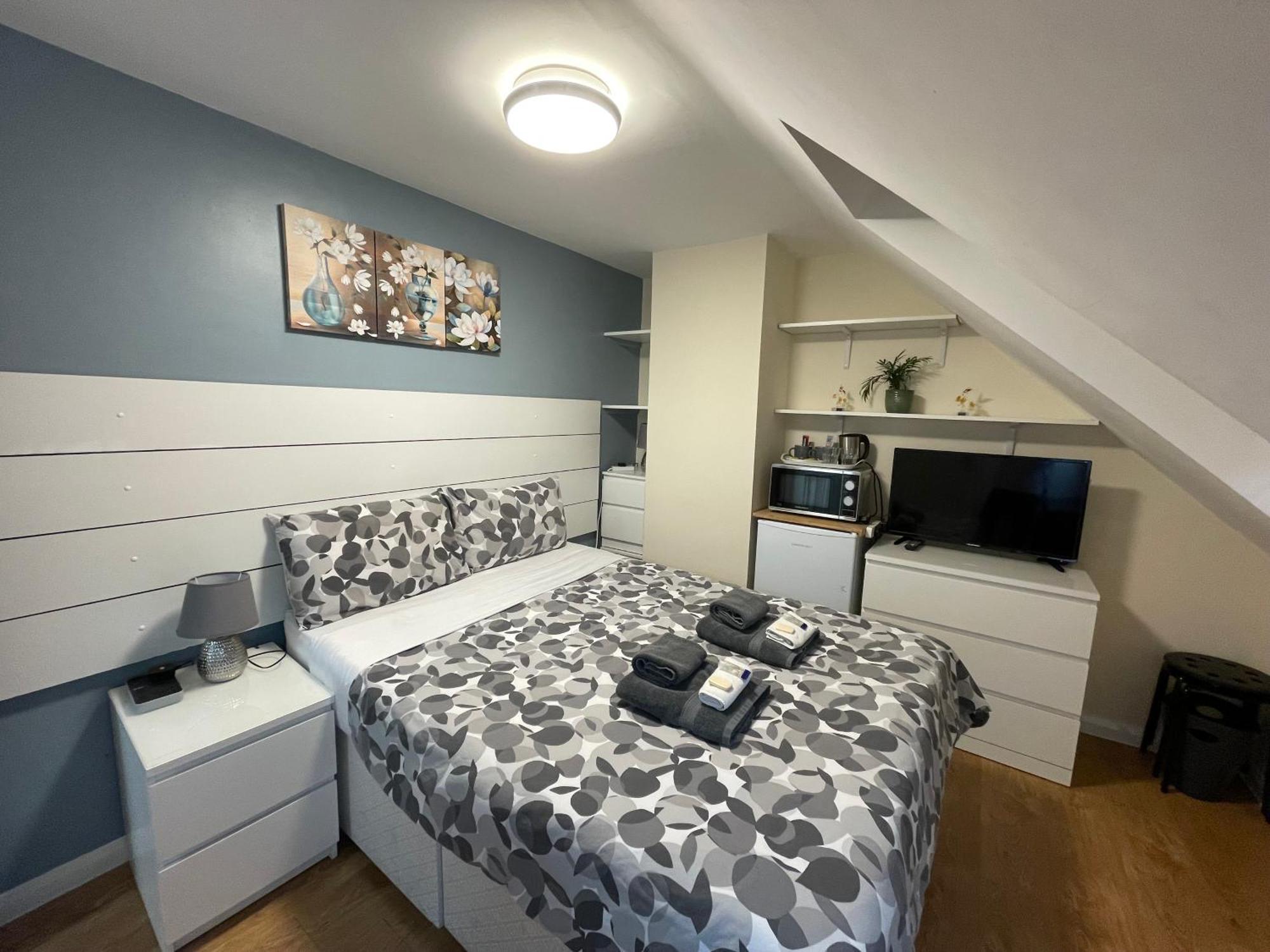 Kensal Lodge 2 Guest House Londen Buitenkant foto