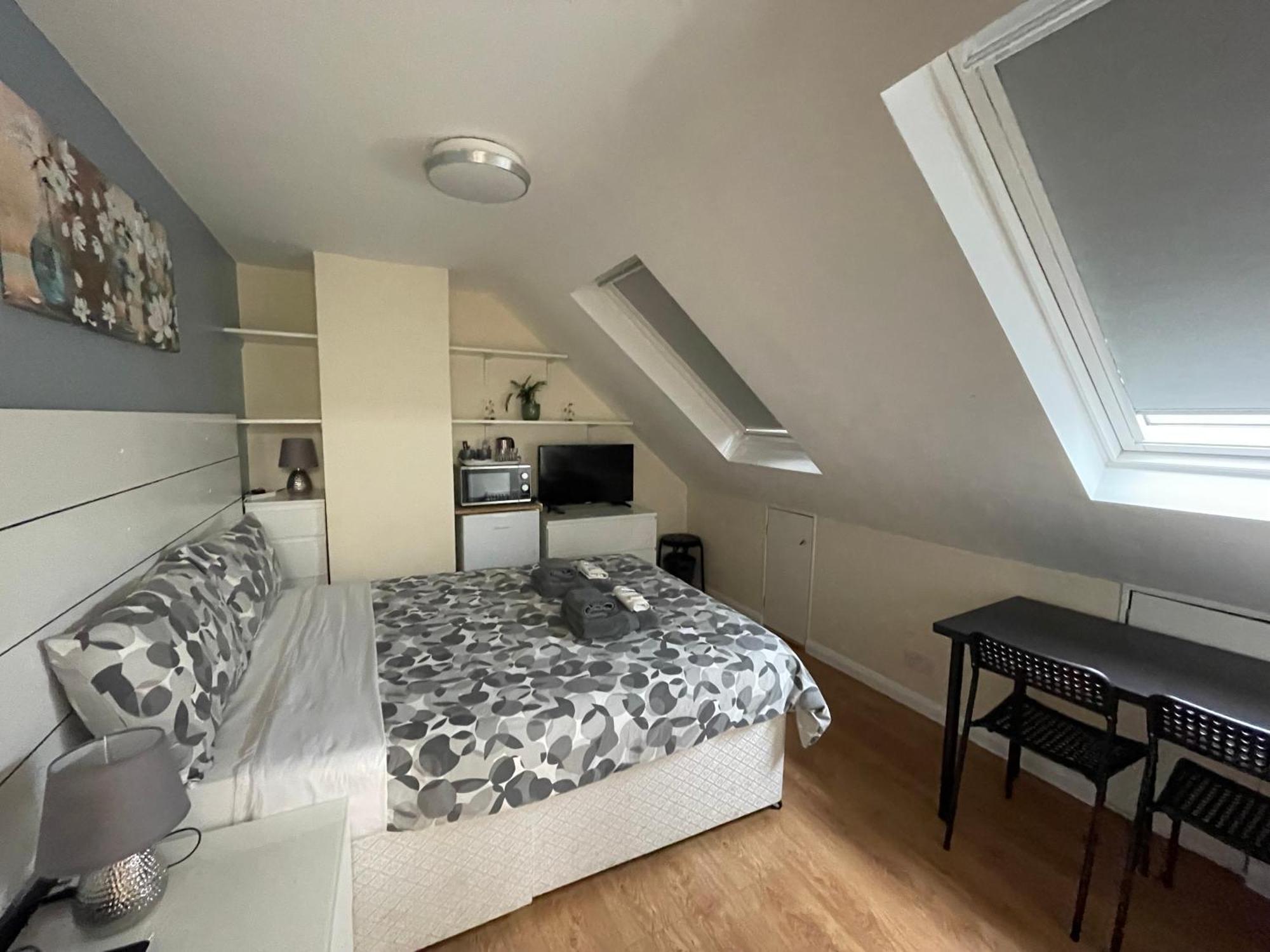 Kensal Lodge 2 Guest House Londen Buitenkant foto