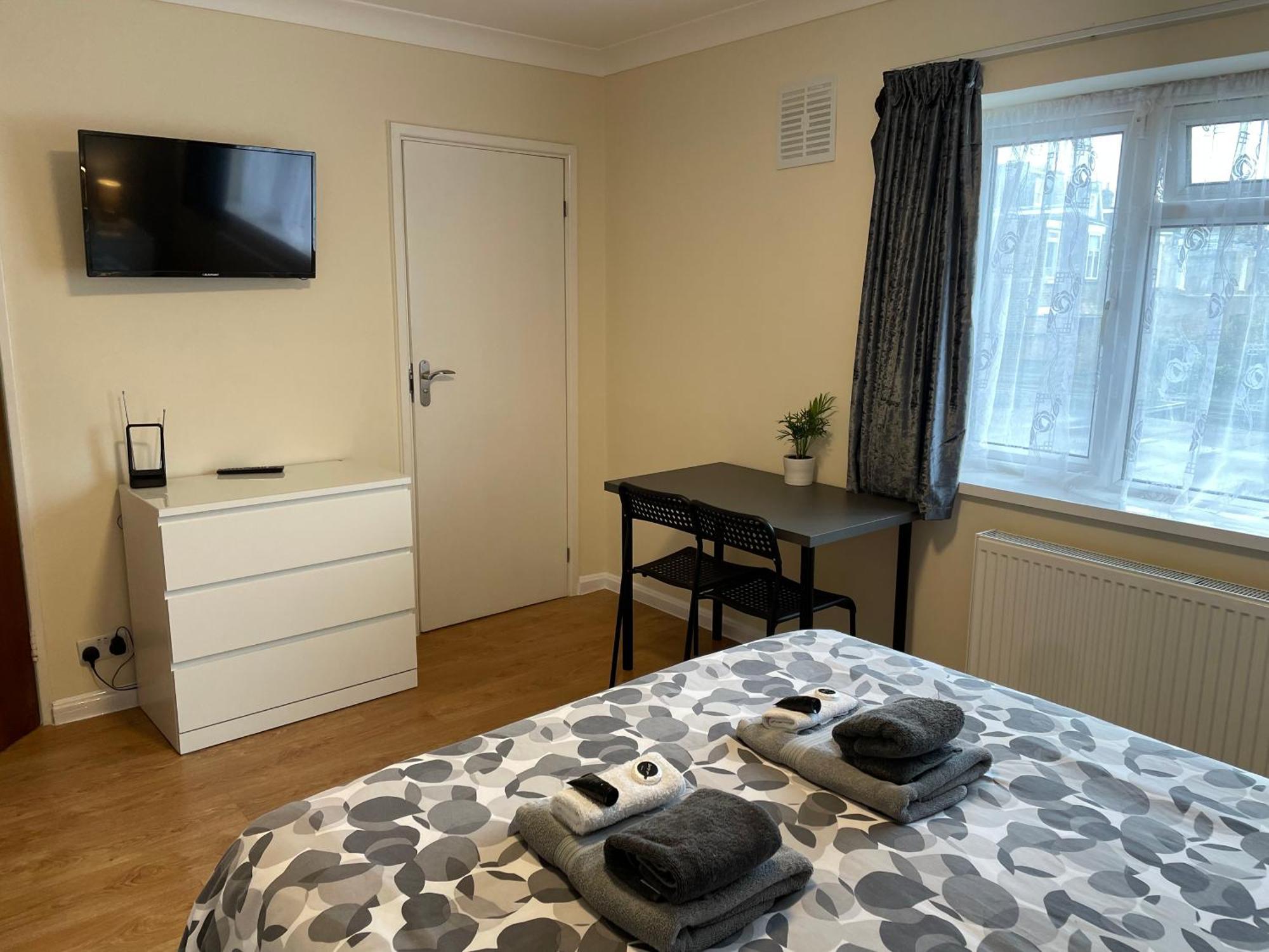 Kensal Lodge 2 Guest House Londen Buitenkant foto
