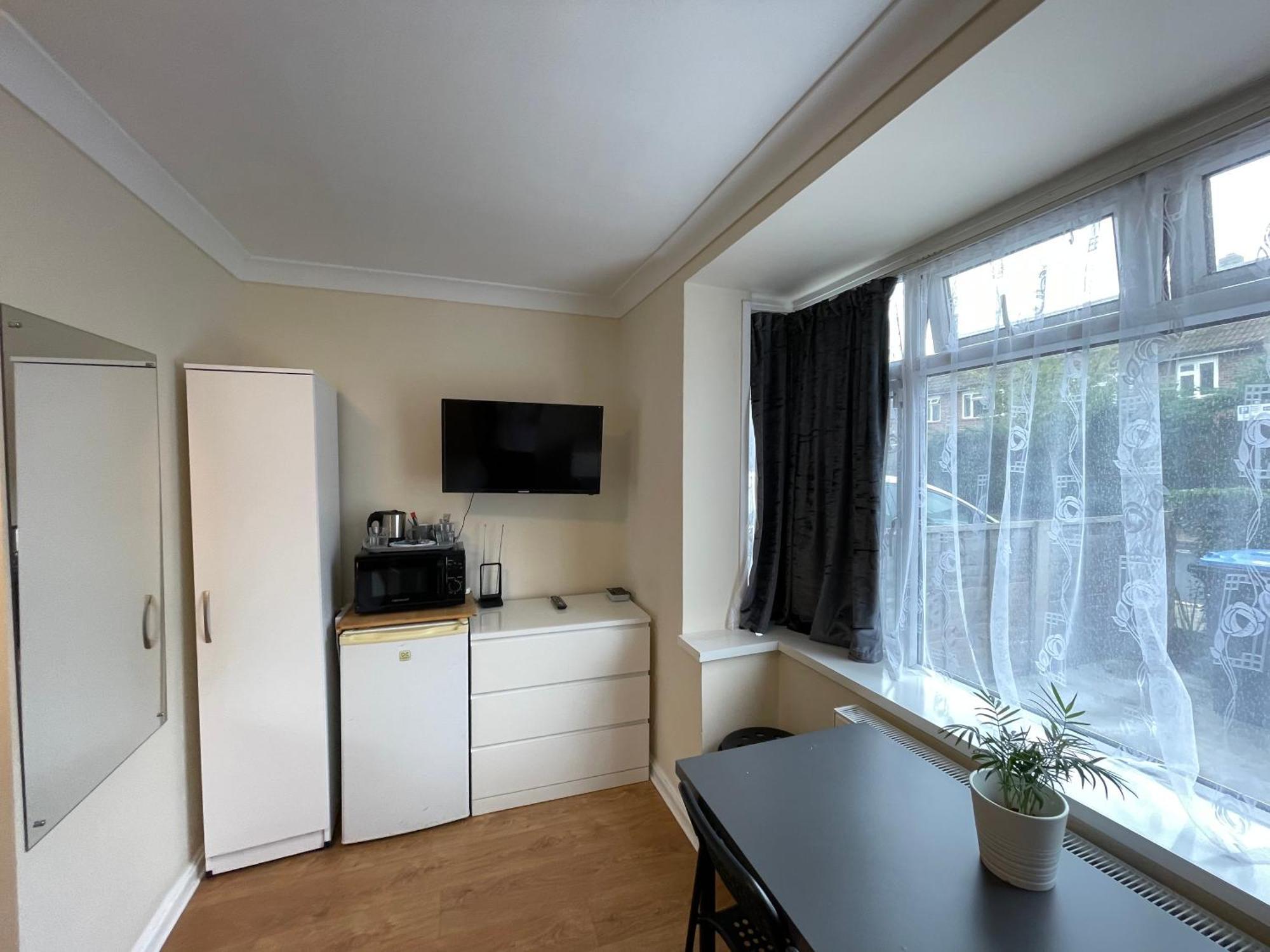 Kensal Lodge 2 Guest House Londen Buitenkant foto
